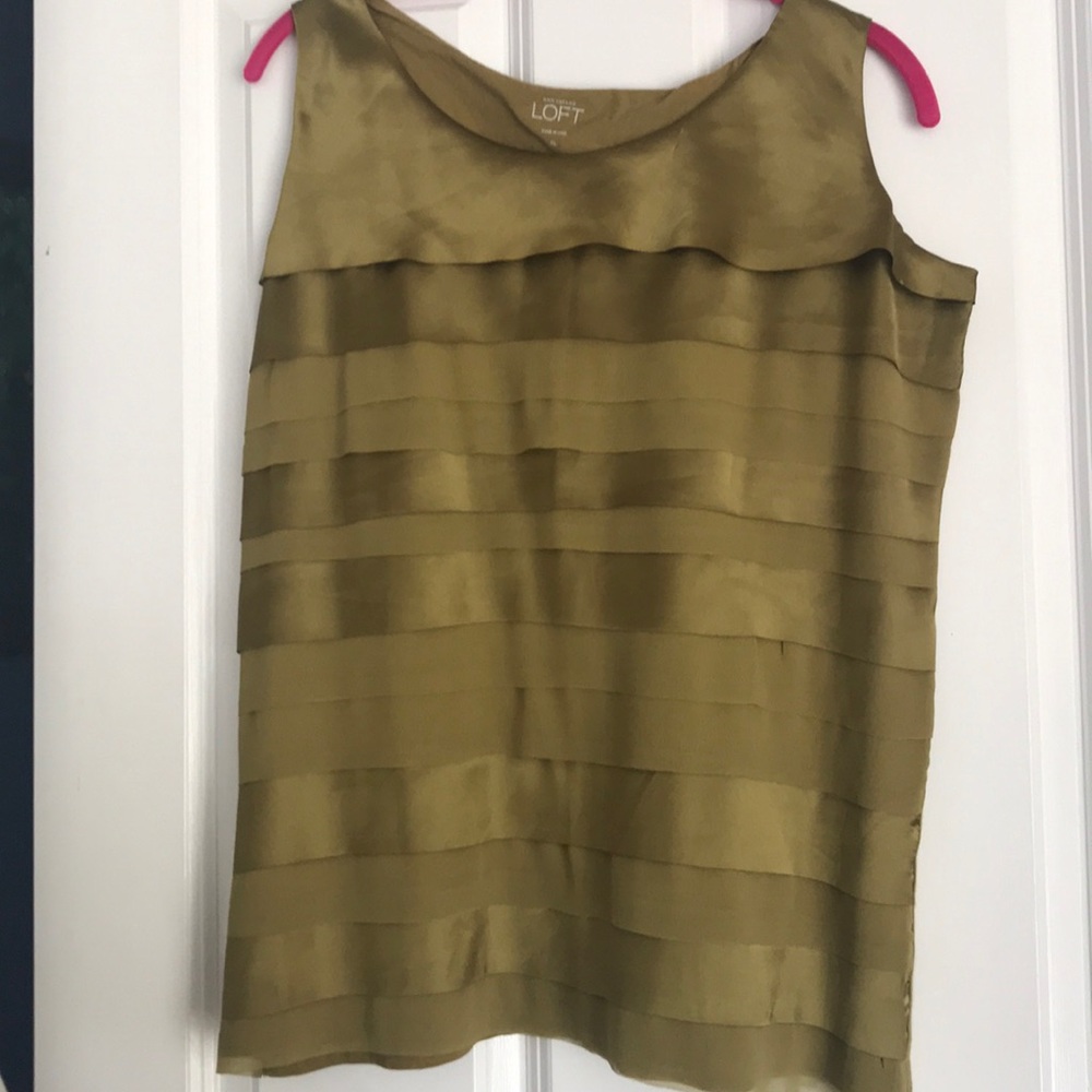 Ann Taylor Loft satin/tile layered front xl